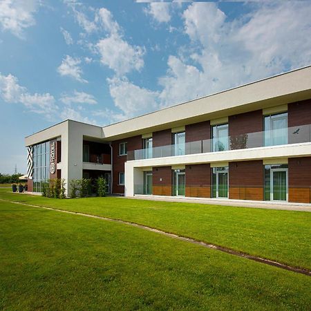 Outlet Hotel Polgár Extérieur photo