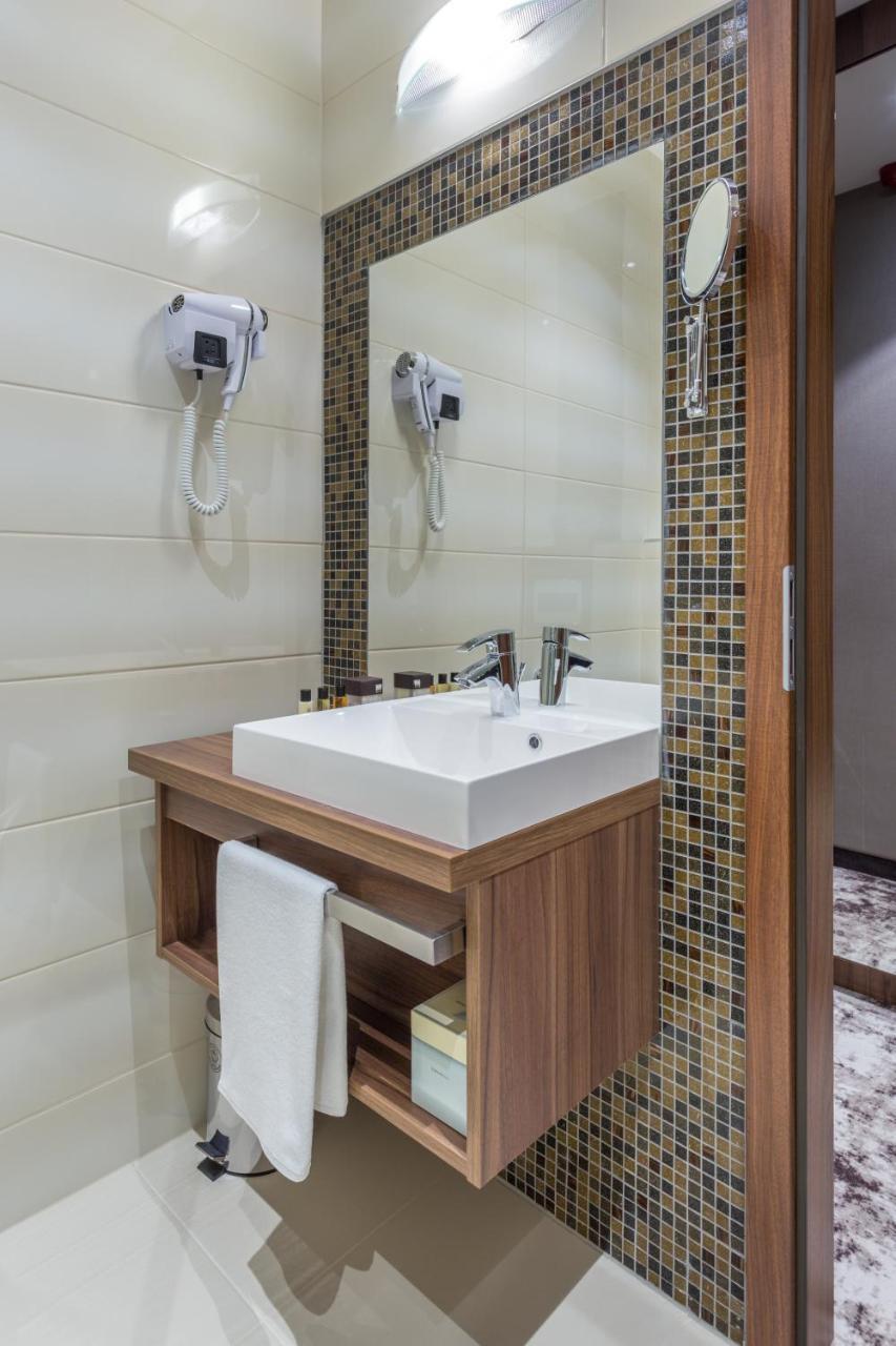 Outlet Hotel Polgár Extérieur photo
